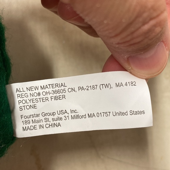 Holiday Gnome Red & Green - Picture 4 of 4